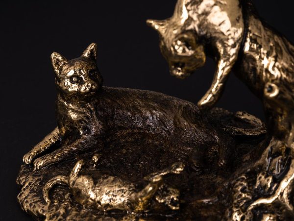 Bronze sculpture of a cat