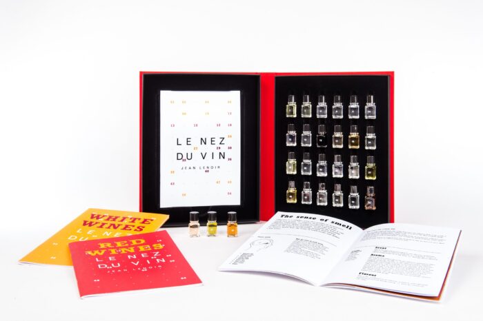 Duo_24-scaled-2-700x466 Şarap Eğitim Koku Seti / Le Nez du Vin – Duo (24 Aromas) - Görsel 1